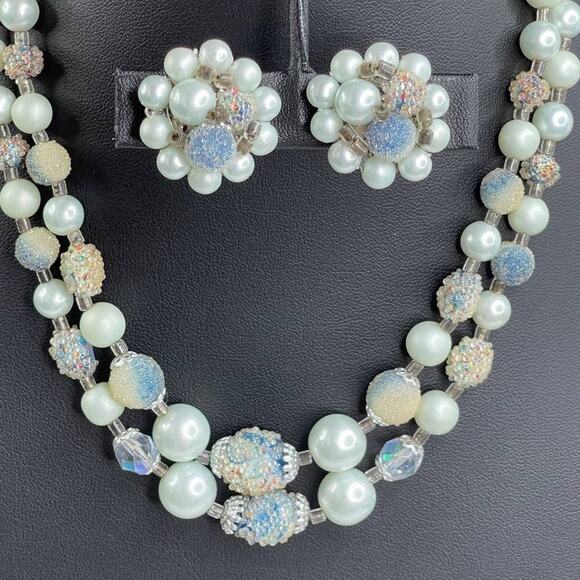 VINTAGE NECKLACE EARRING Matching Set Green Opalescent Sugar Bead  Vtg AU06 - Picture 1 of 7